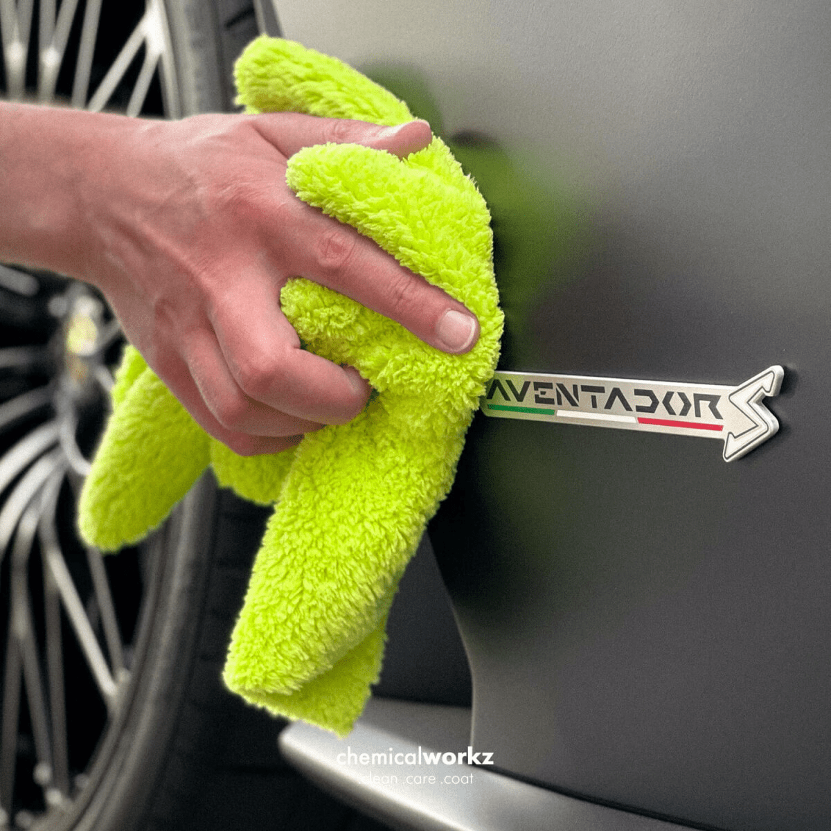 Chemicalworkz Edgeless Soft Touch Towel Jeshile - IČNERP