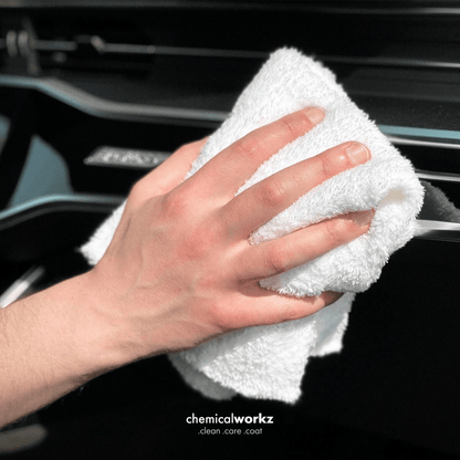 Chemicalworkz Edgeless Soft Touch Towel Bardhë - IČNERP